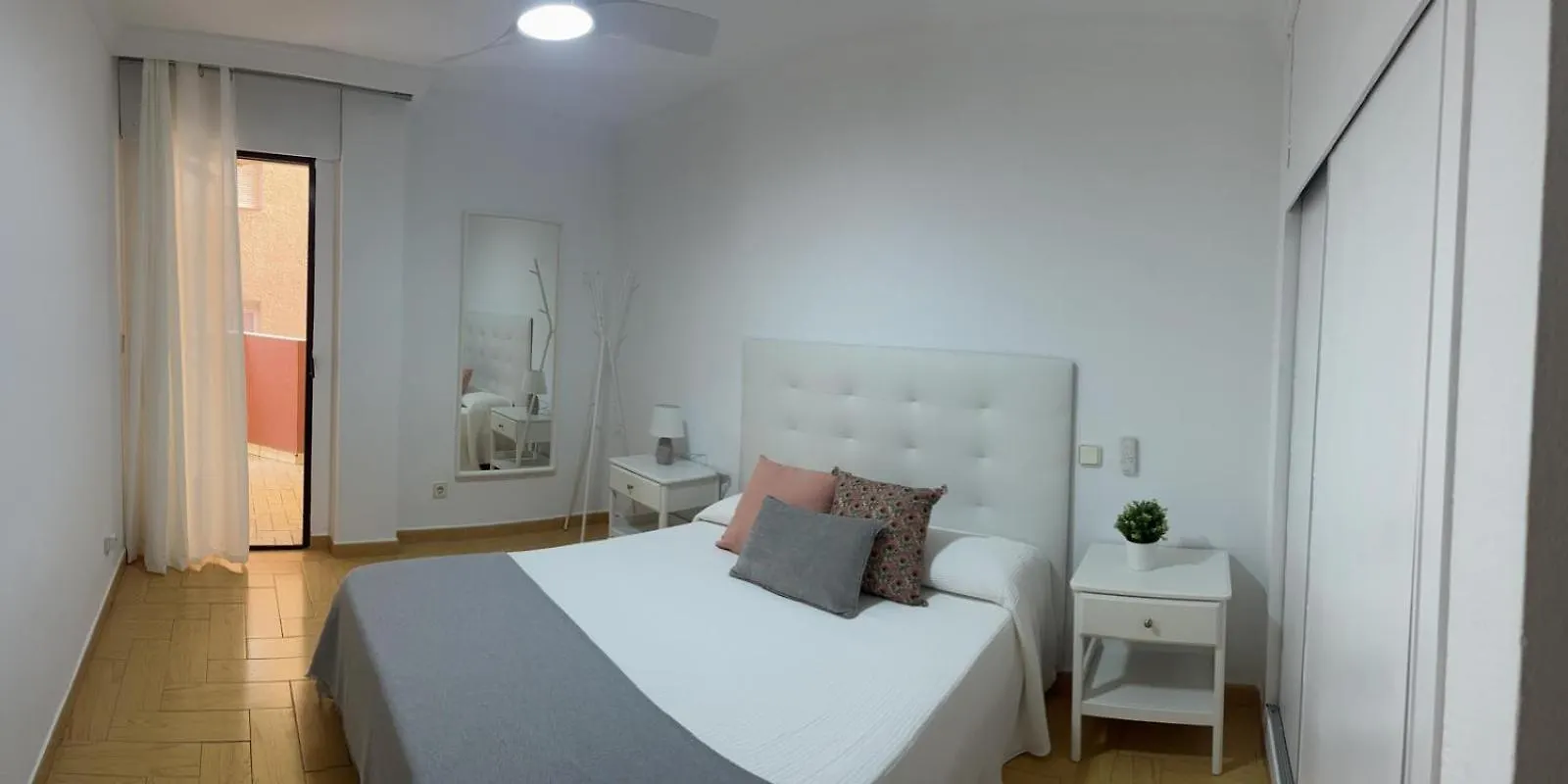 Apartamento El Yate Paseo Maritimo Puerto Deportivo Fuengirola